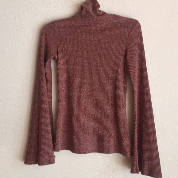 Turtle neck sweater from Xhilaration - Picture 1 of 4